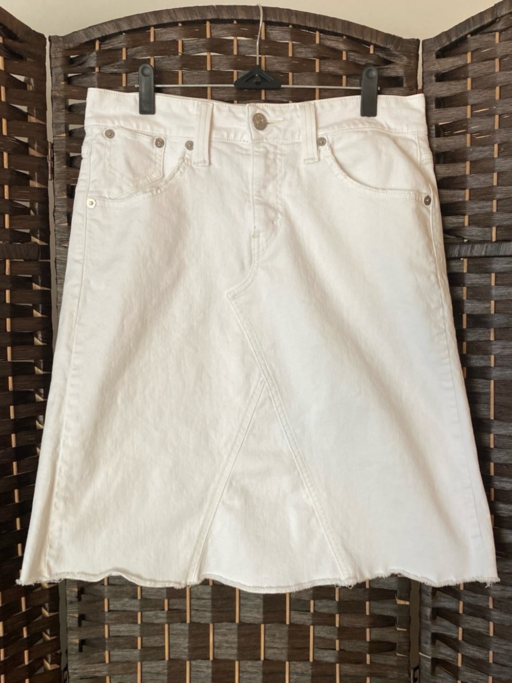 Levi's White Denim A-Line Skirt with Front Panel Detail and Raw Hem